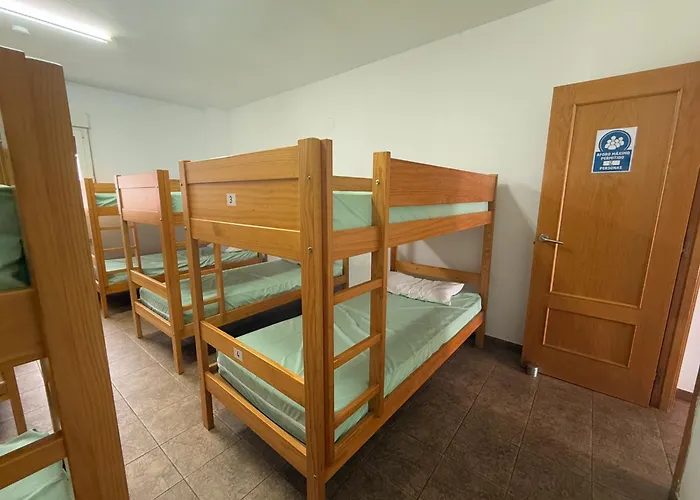 Municipal San Roque 호스텔 *