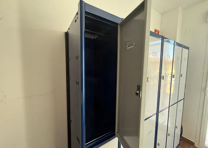 Municipal San Roque بيت شباب Villambistia